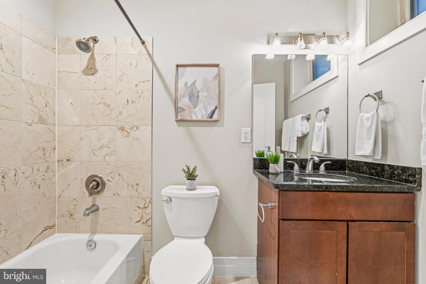 1321 Euclid St Nw #t1 Property Photo 21