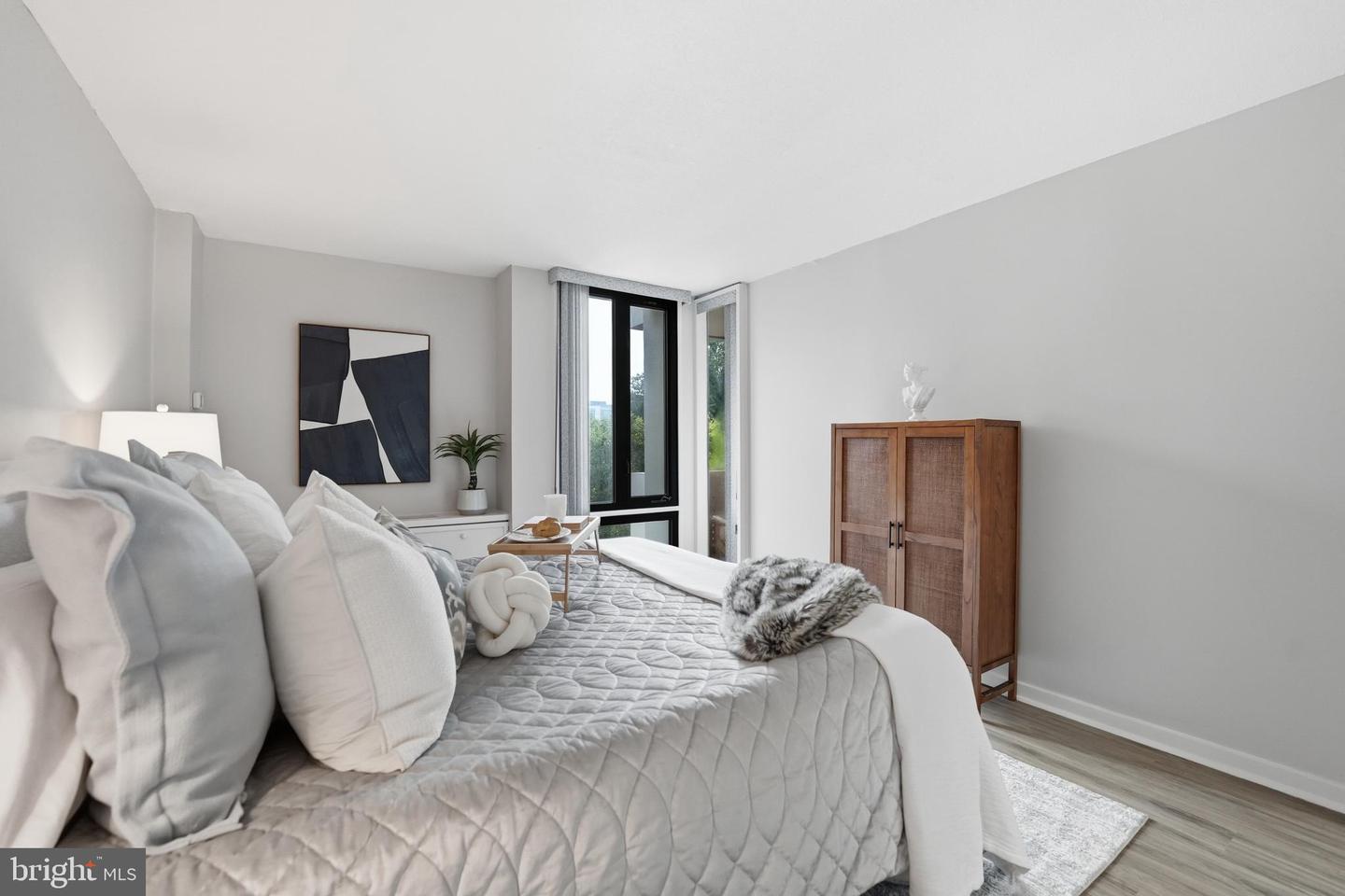 1245 4th St Sw #e301 Property Photo 18