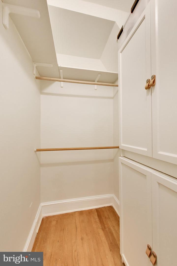 5402 Connecticut Ave Nw #204 Property Photo 19