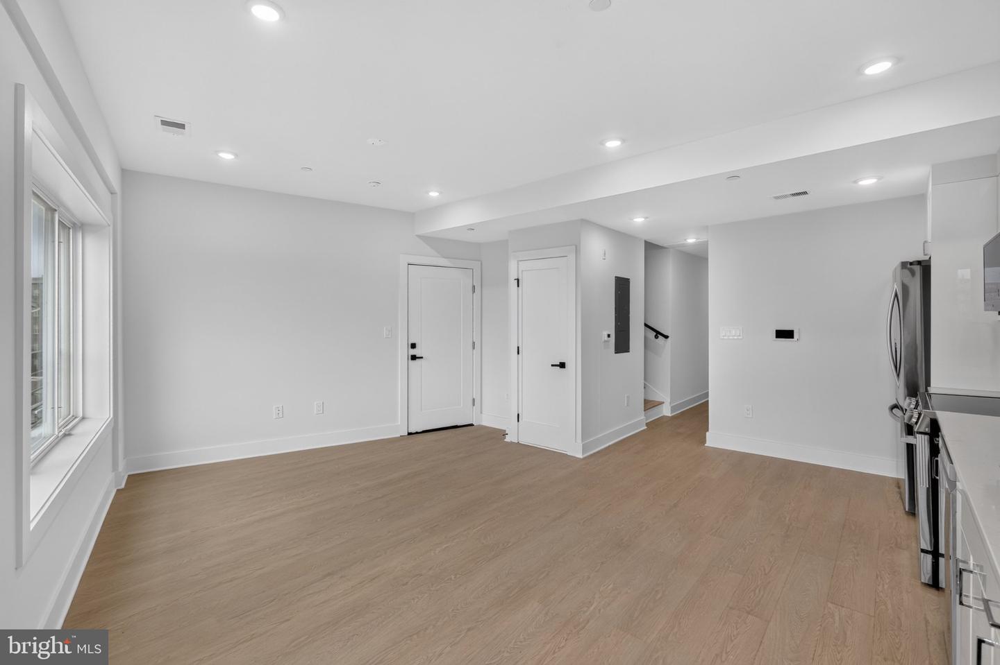 1650 Columbia Rd Nw #401 Property Photo 6