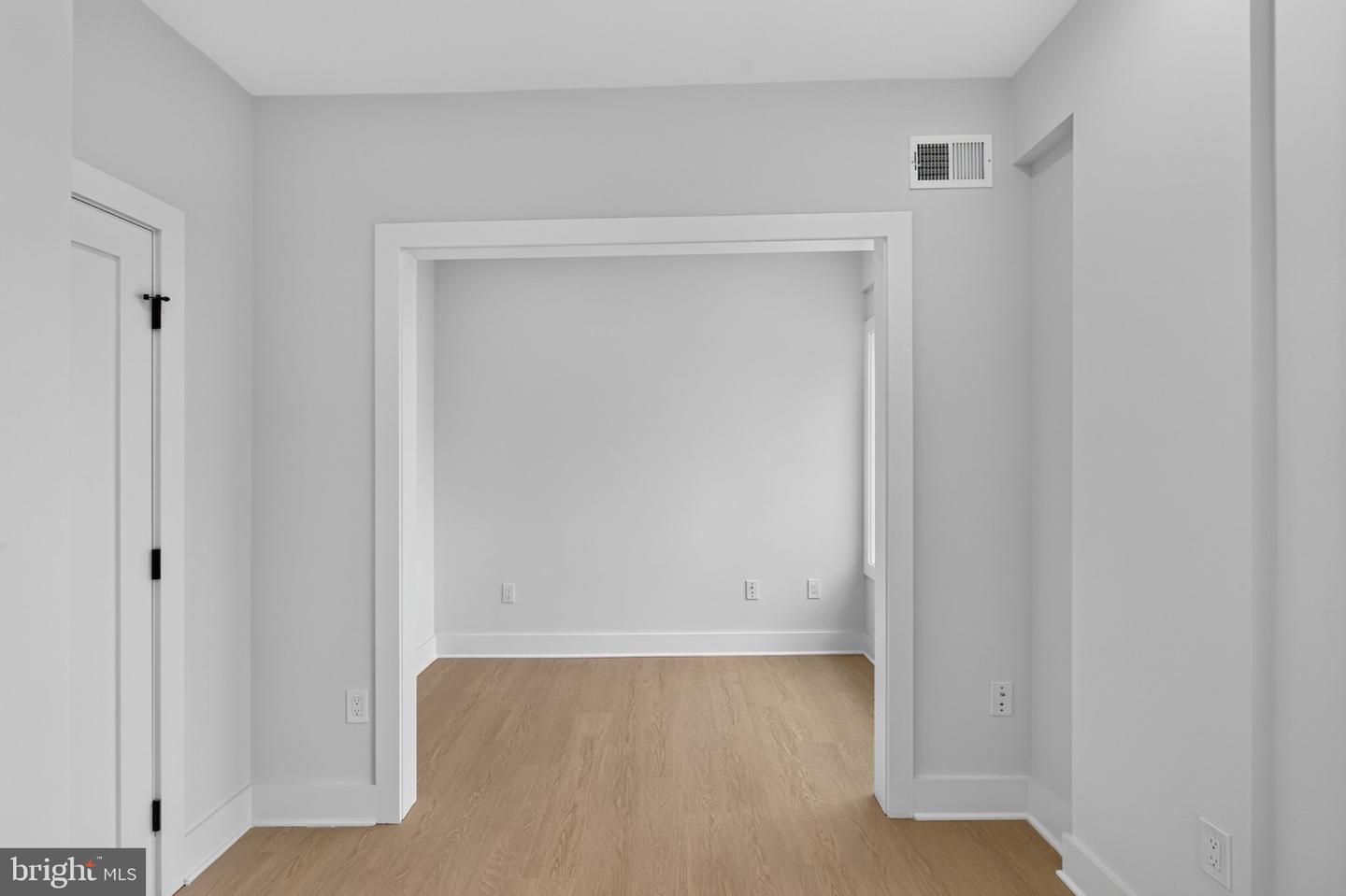 1650 Columbia Rd Nw #401 Property Photo 12
