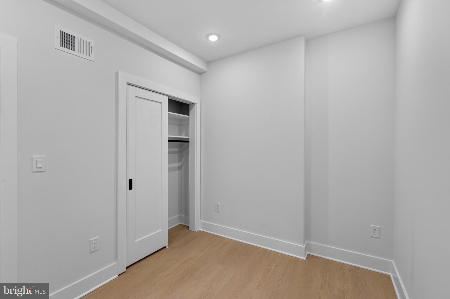 1650 Columbia Rd Nw #402 Property Photo 16