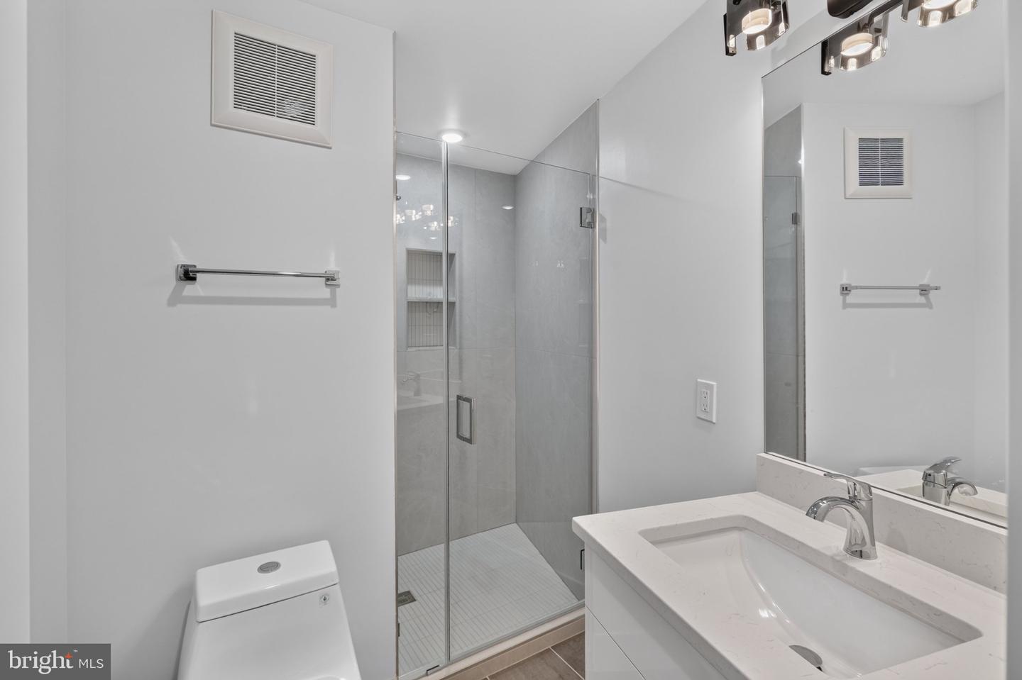 1650 Columbia Rd Nw #402 Property Photo 19