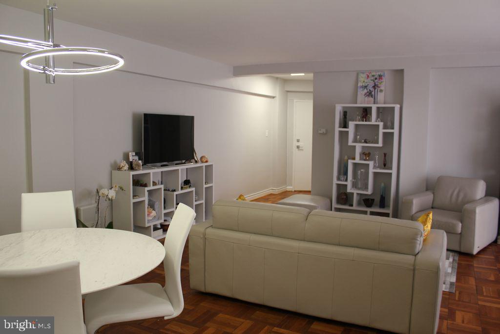 5315 Connecticut Ave Nw #407 Property Photo 1