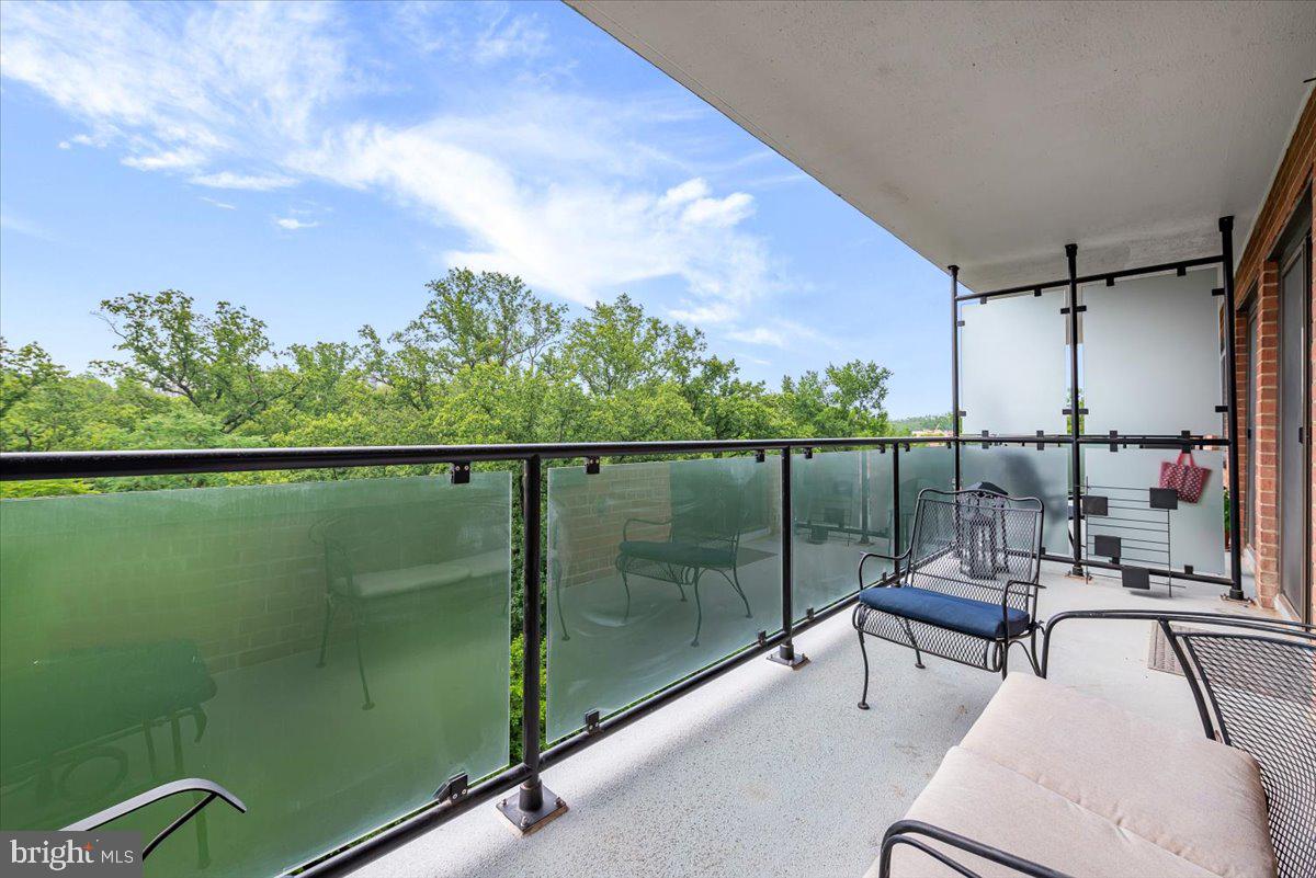 4201 Cathedral Ave Nw #908e Property Photo 23