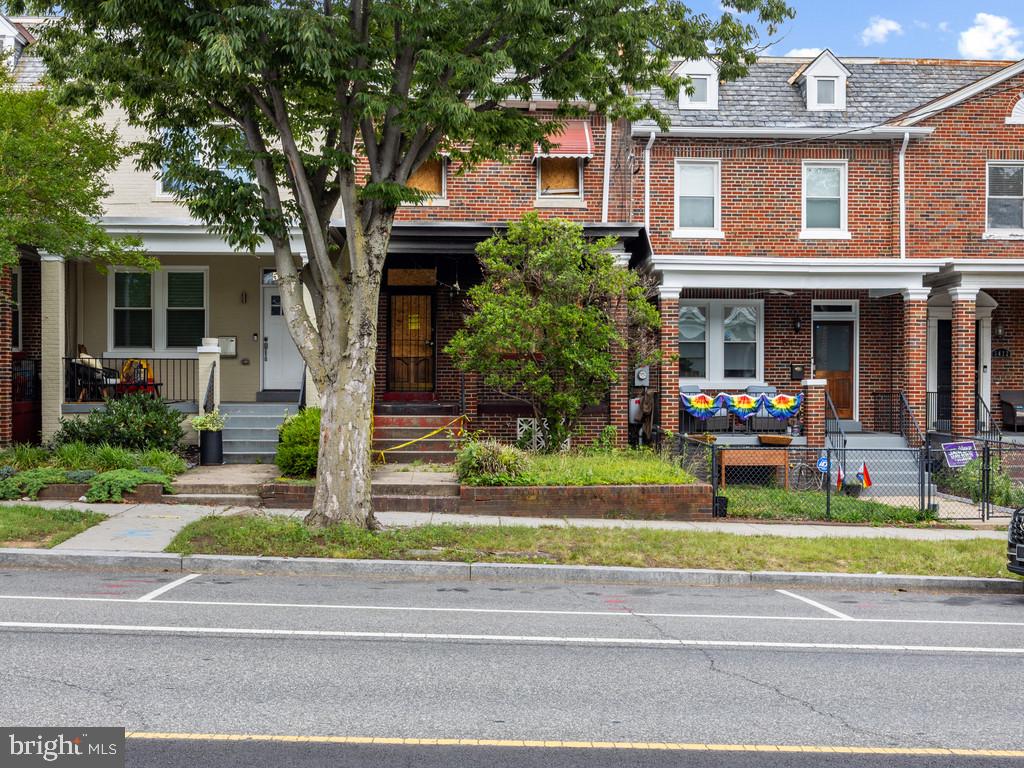 5408 Kansas Ave Nw Property Photo 2