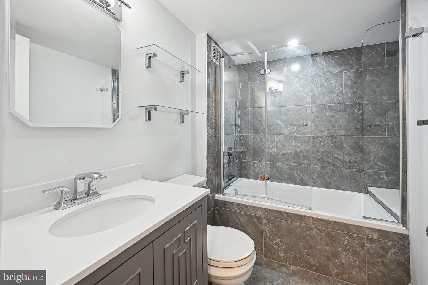 2440 16th St Nw #309 Property Photo 13