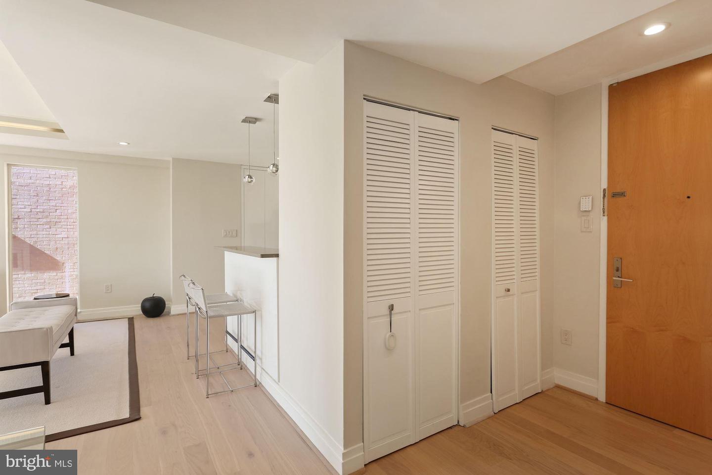3251 Prospect St Nw #401 Property Photo 4