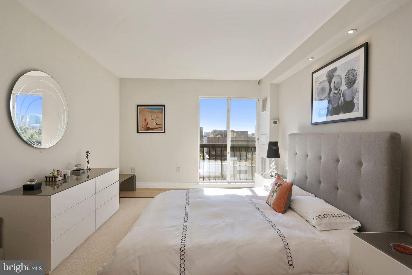 3251 Prospect St Nw #401 Property Photo 17