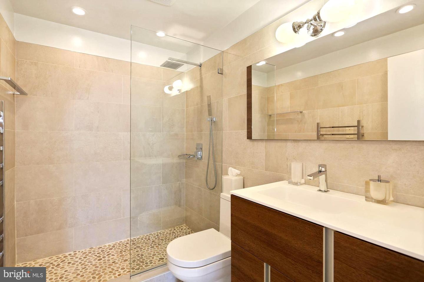 3251 Prospect St Nw #401 Property Photo 21