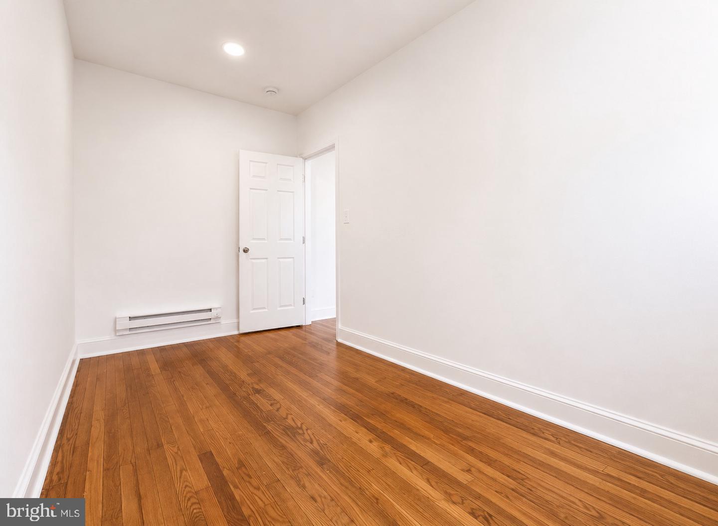 446 Mellon St Se #3 Property Photo 6