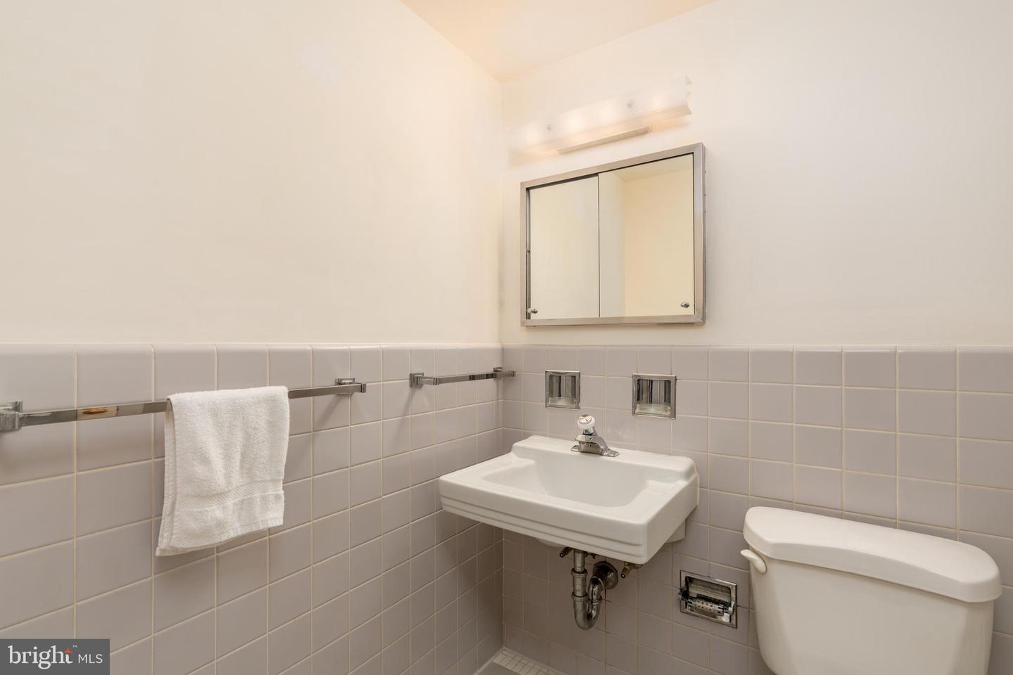 2475 Virginia Ave Nw #801/802 Property Photo 34