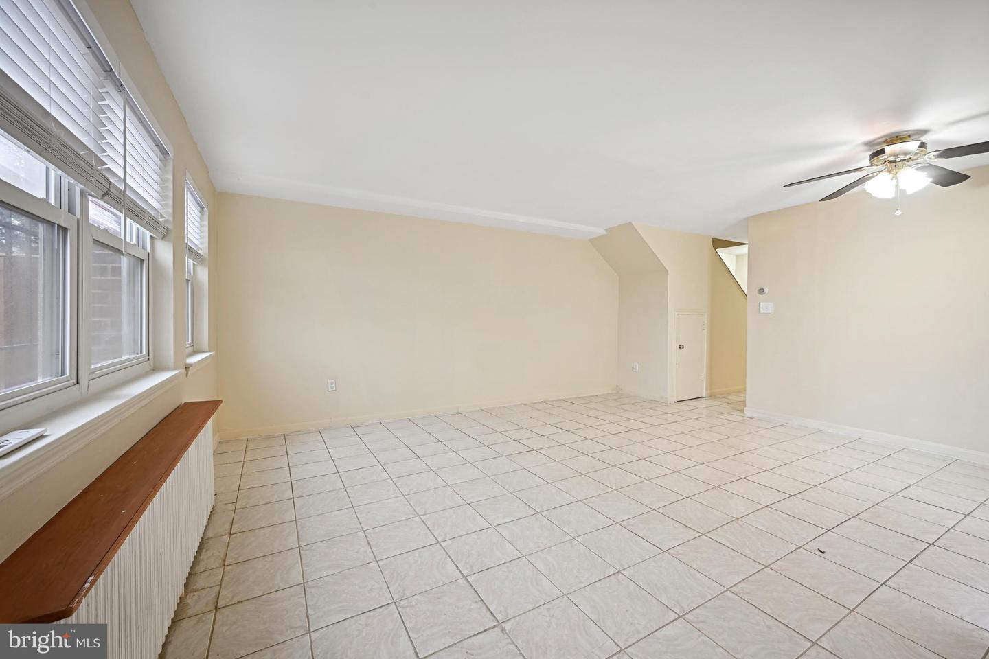 224 Webster St Ne #a Property Photo 5