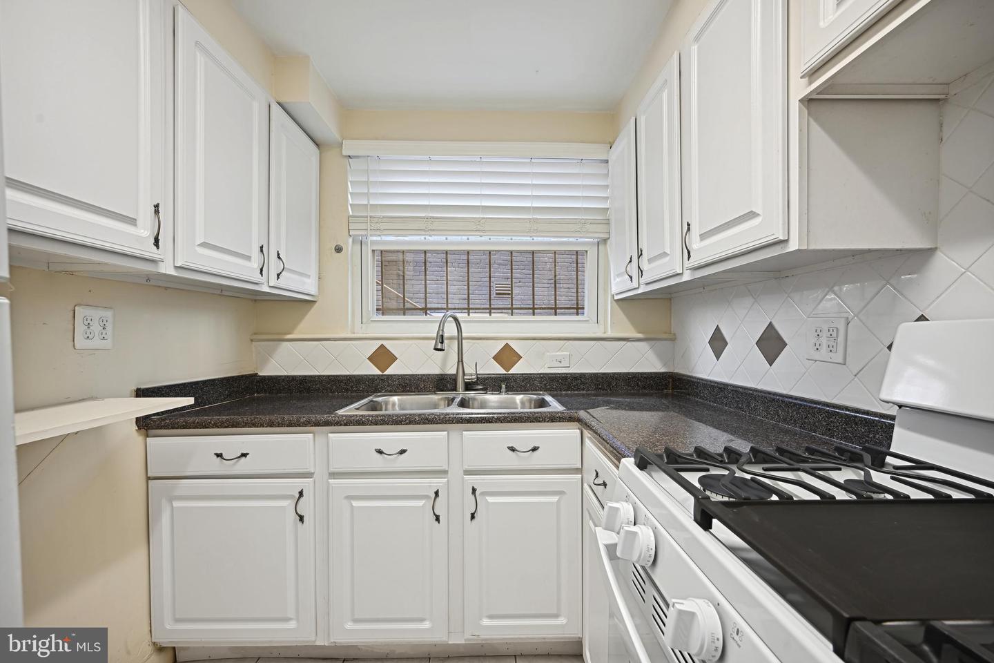 224 Webster St Ne #a Property Photo 7