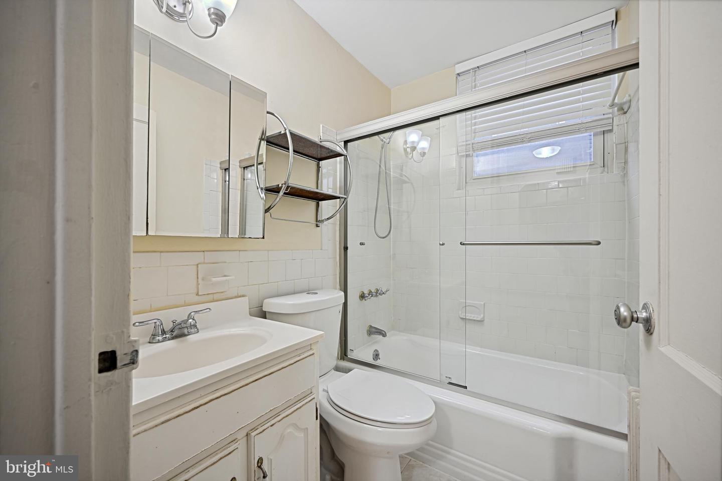 224 Webster St Ne #a Property Photo 15