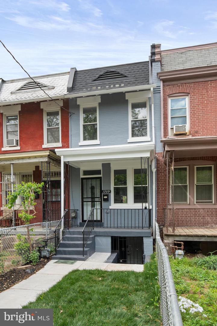 1209 SHEPHERD ST NW Property Photo 1