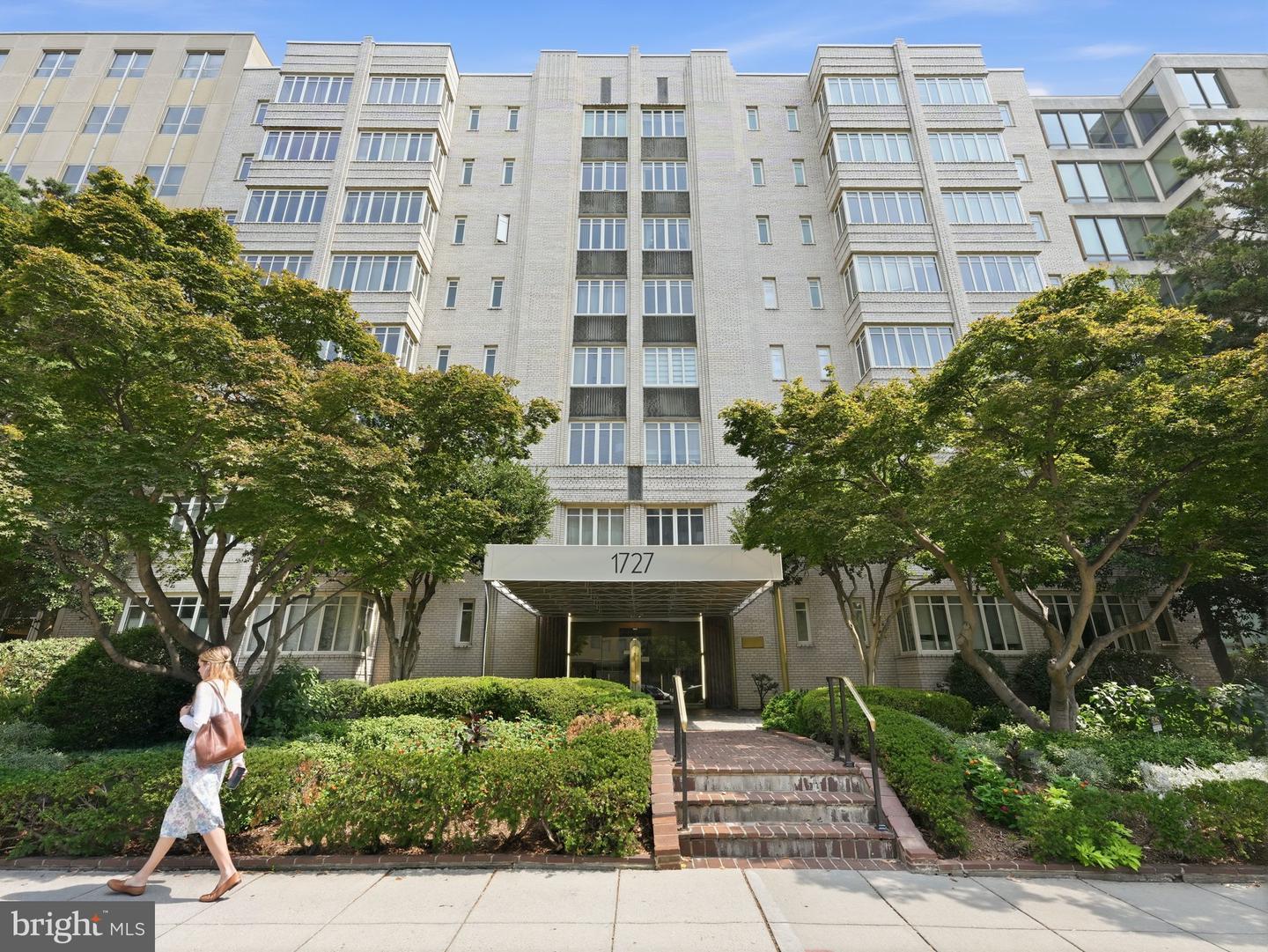 1727 MASSACHUSETTS AVE NW #416 Property Photo 1