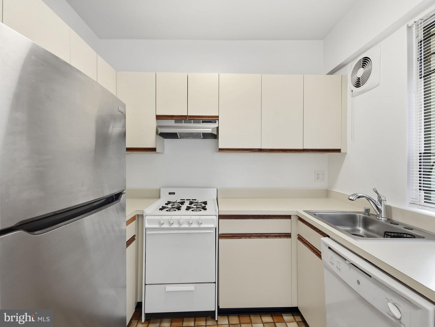 1727 Massachusetts Ave Nw #416 Property Photo 4