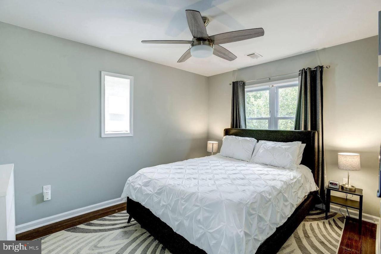 515 Oakwood St Se #2 Property Photo 7