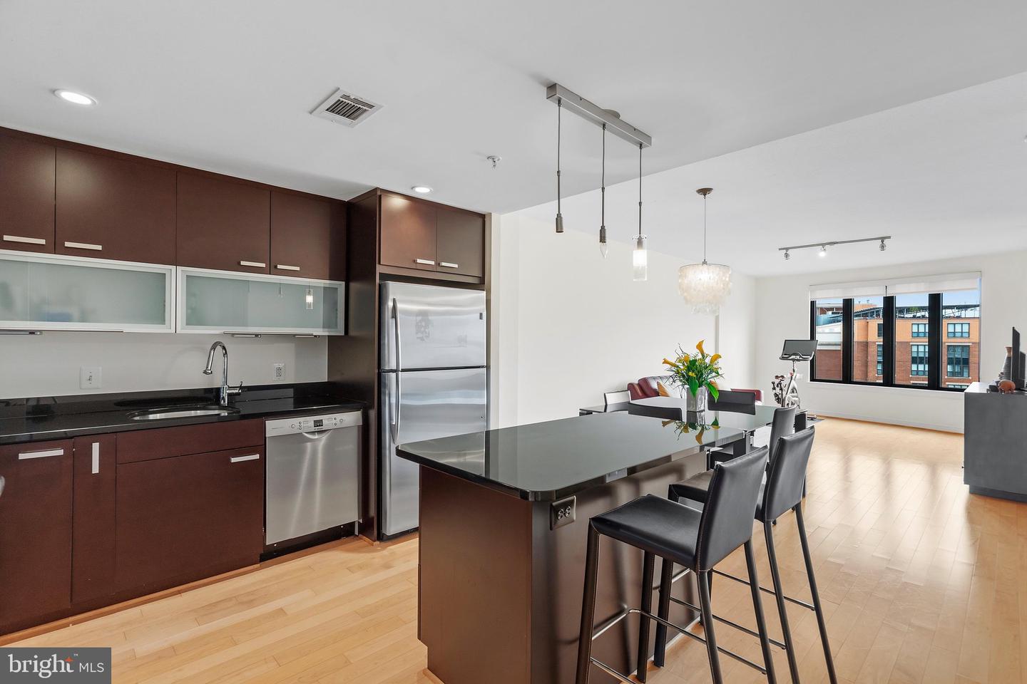 1010 Massachusetts Ave Nw #902 Property Photo 6