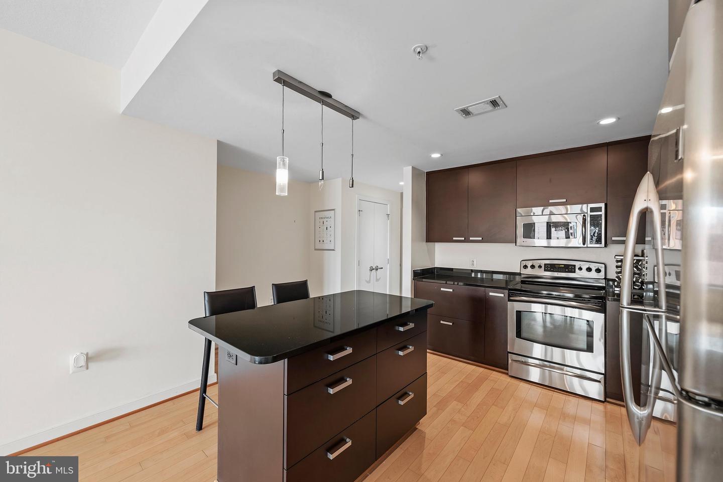 1010 Massachusetts Ave Nw #902 Property Photo 8