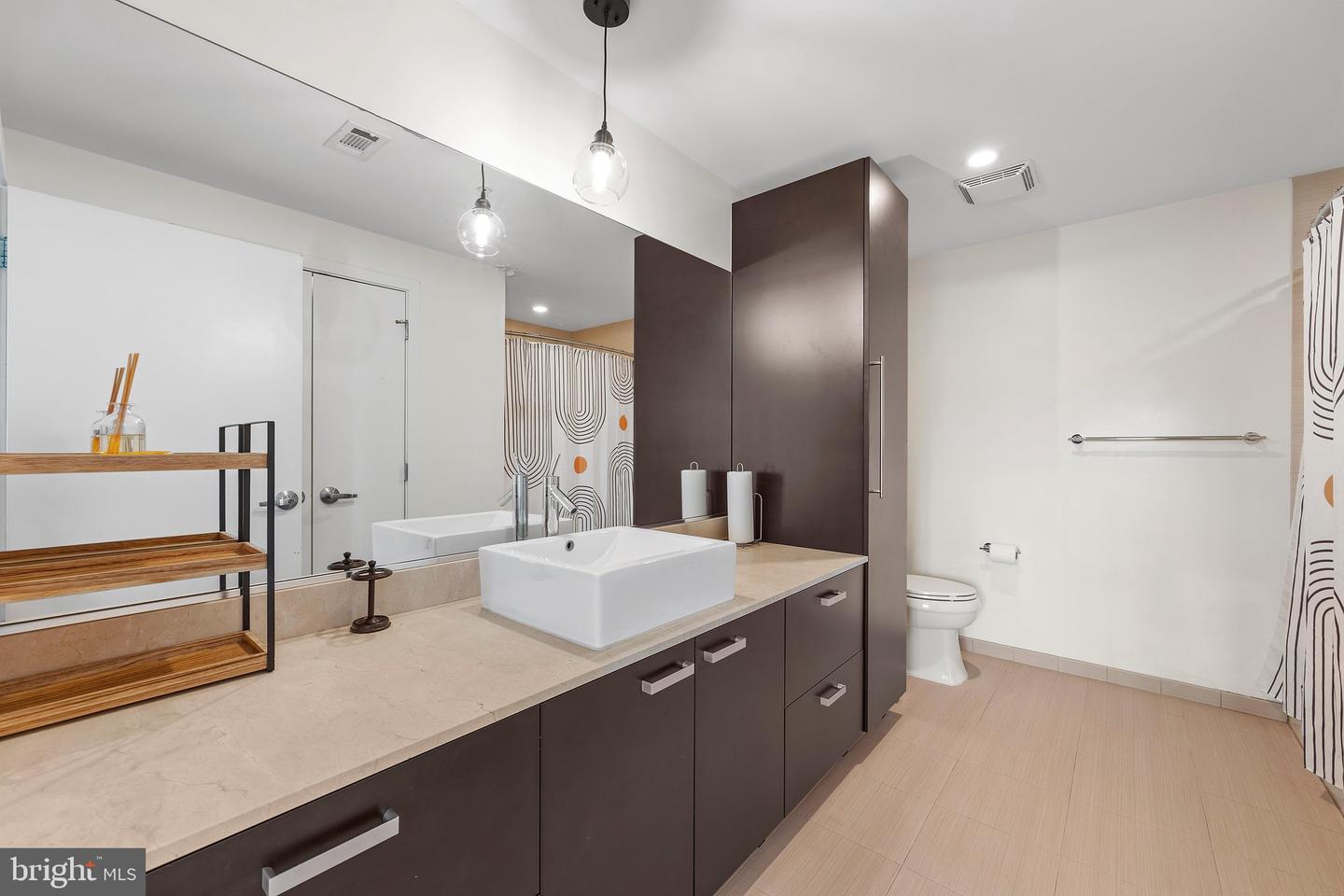 1010 Massachusetts Ave Nw #902 Property Photo 24