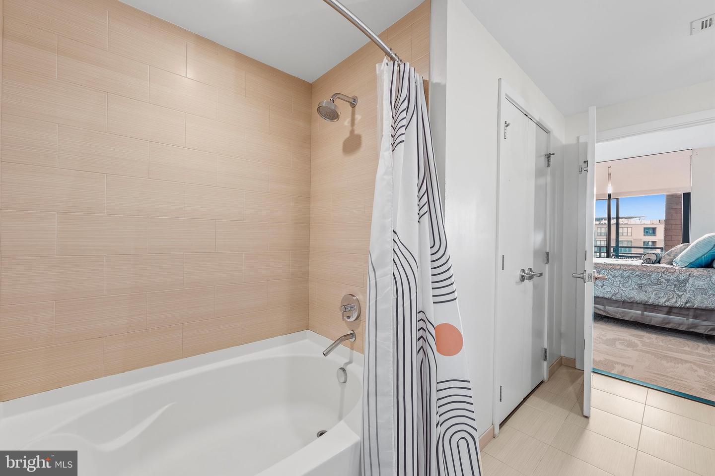 1010 Massachusetts Ave Nw #902 Property Photo 25