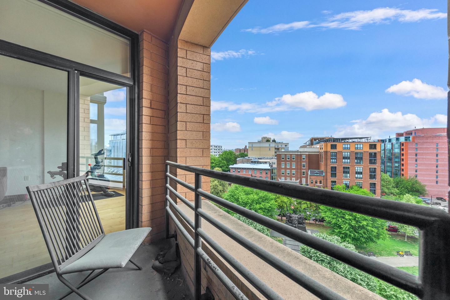 1010 Massachusetts Ave Nw #902 Property Photo 28