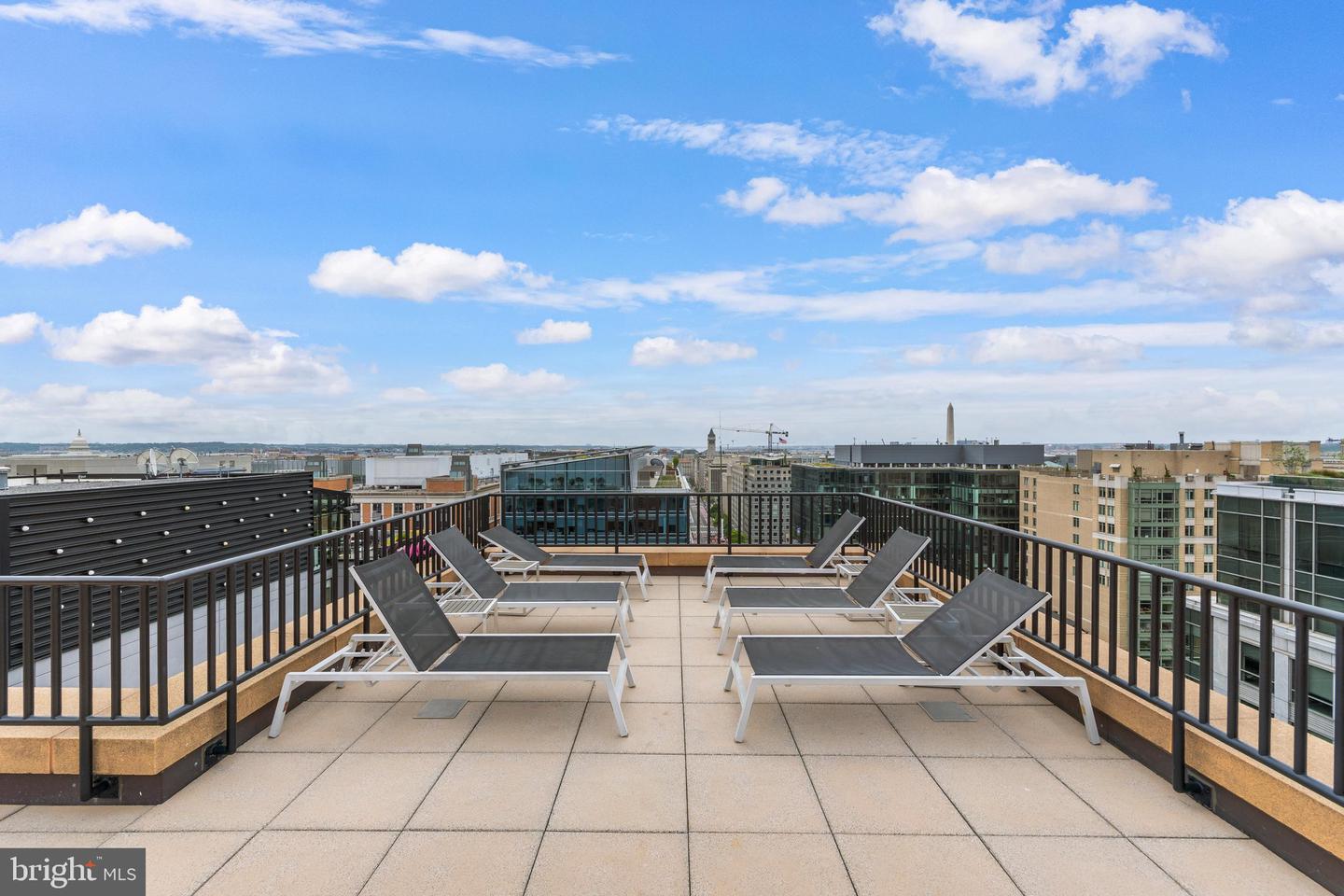 1010 Massachusetts Ave Nw #902 Property Photo 43