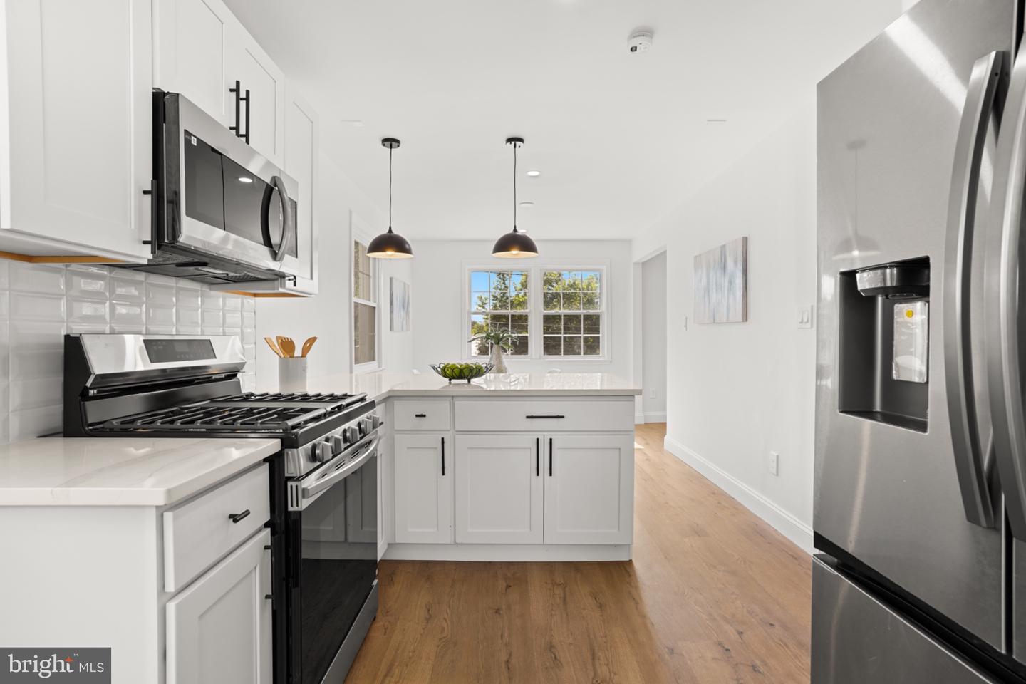 3722 Camden St Se Property Photo 17