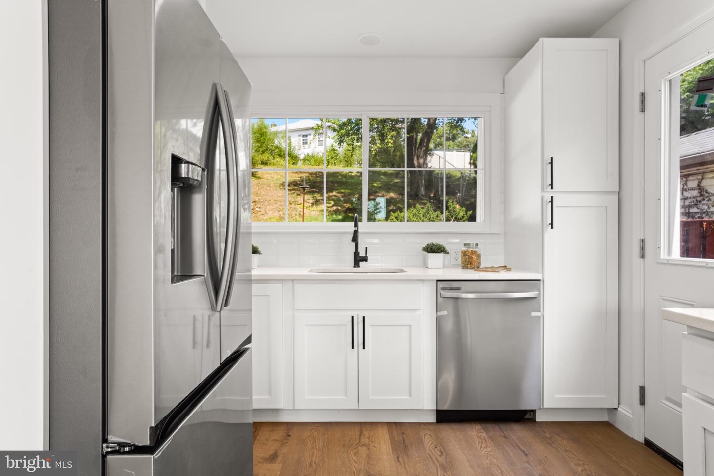 3722 Camden St Se Property Photo 18