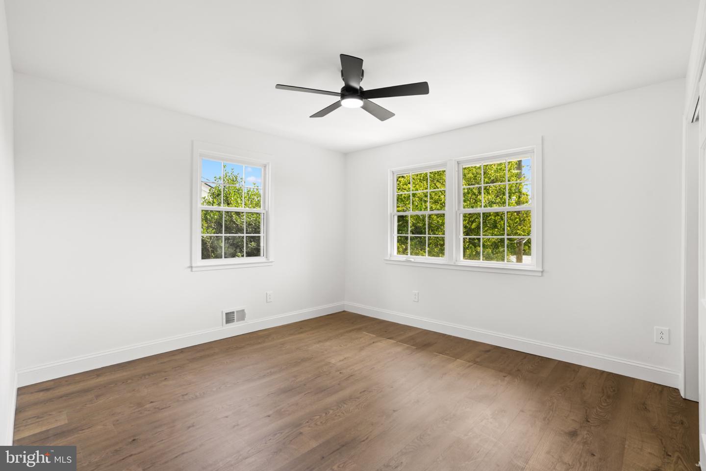 3722 Camden St Se Property Photo 29