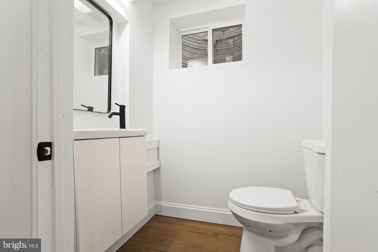 3722 Camden St Se Property Photo 36