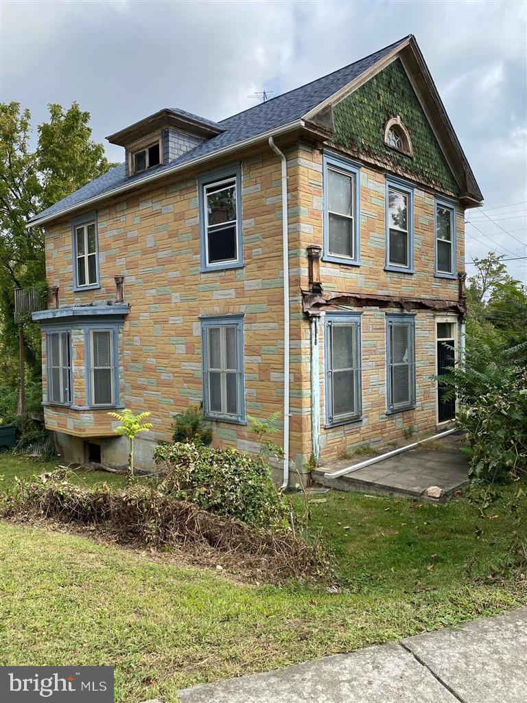4616 Foote St Ne Property Photo 1