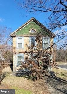 4616 Foote St Ne Property Photo 5