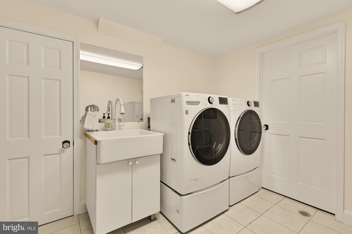 3111 Chain Bridge Rd Nw Property Photo 67