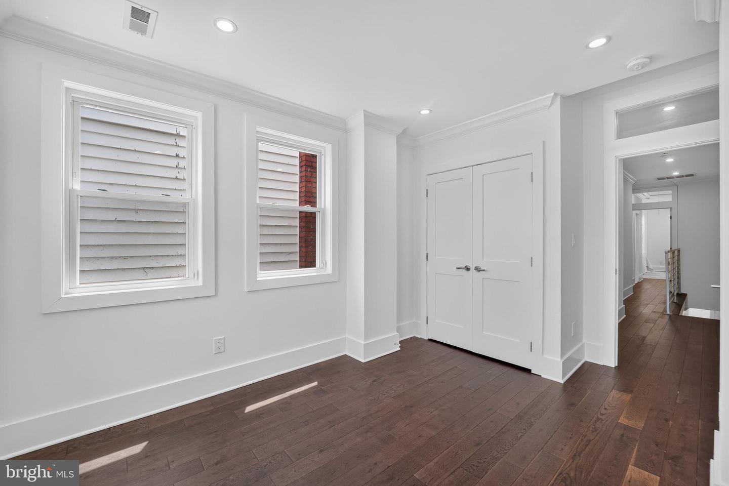 615 11th St Ne Property Photo 29