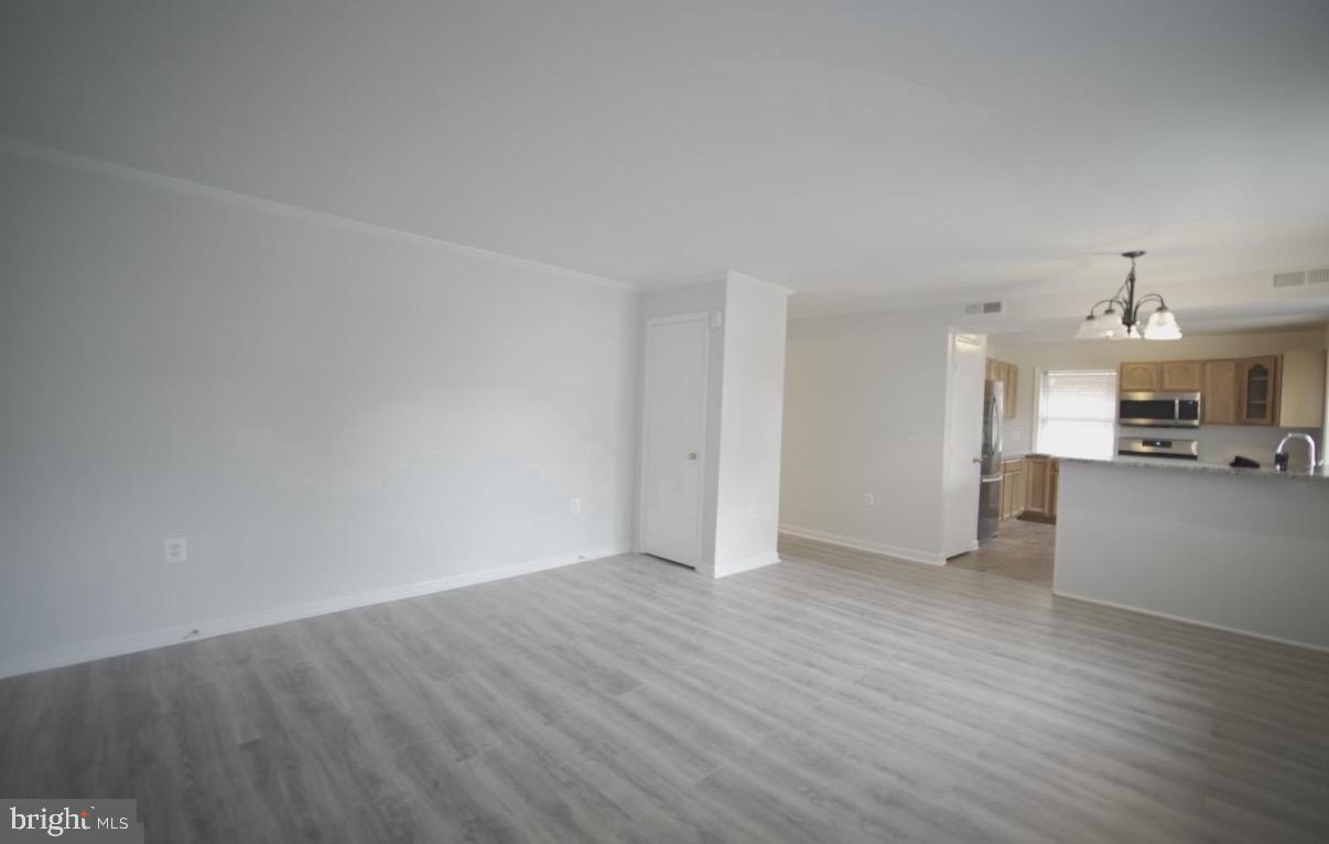 3287 15th Pl Se #102 Property Photo 3
