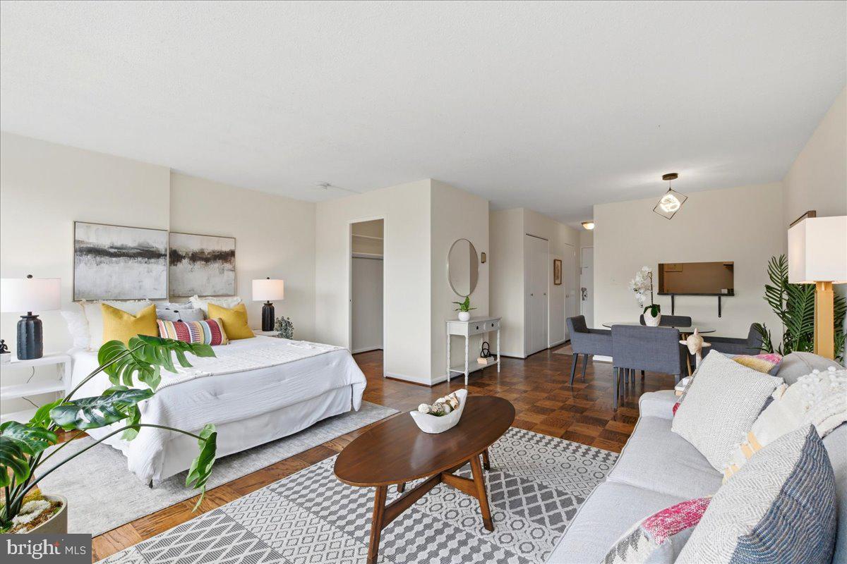 1330 New Hampshire Ave Nw #905 Property Photo 7