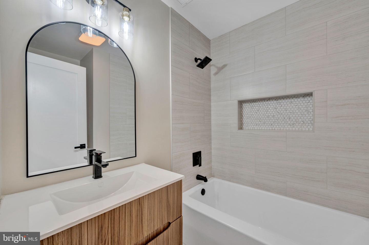 217 Jefferson St Nw Property Photo 43