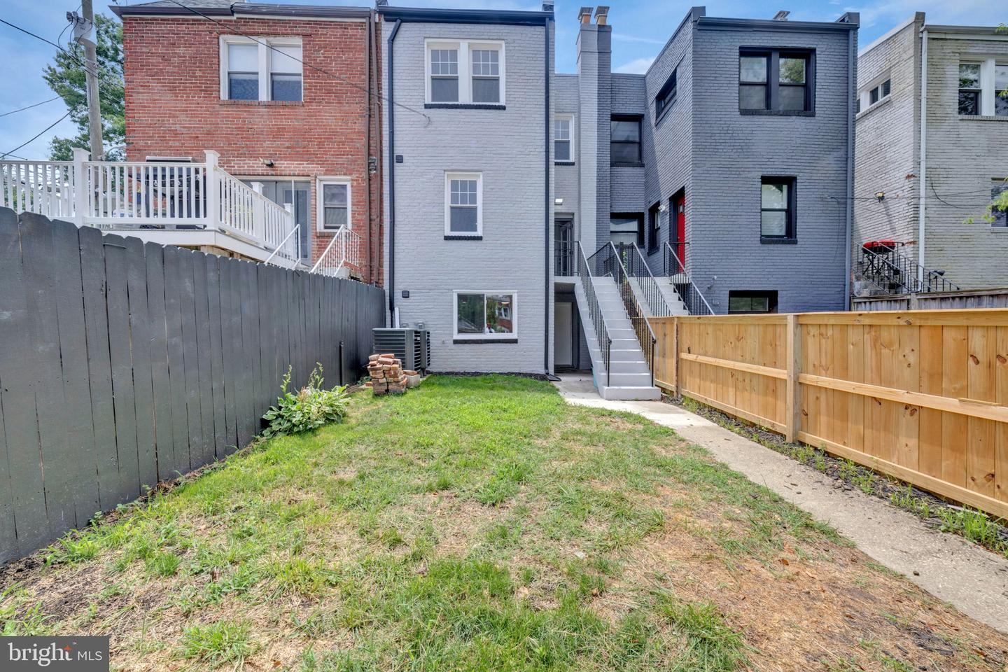 217 Jefferson St Nw Property Photo 57