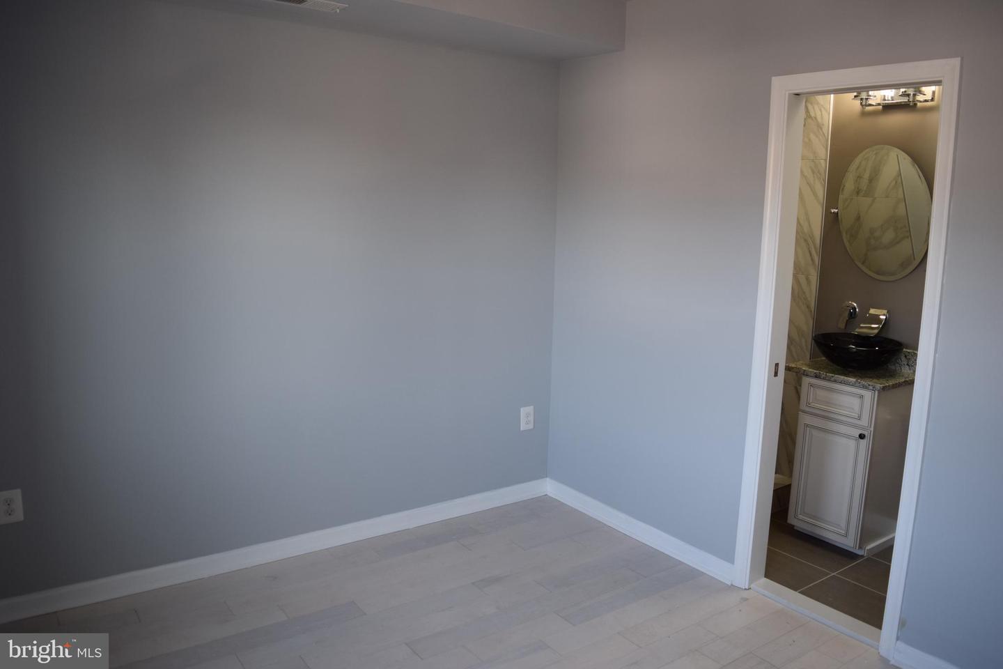 1705 Montello Ave Ne #a Property Photo 3