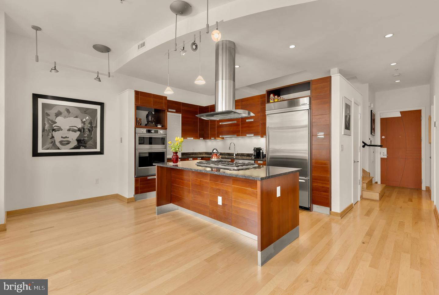 1413 P St Nw #404 Property Photo 4