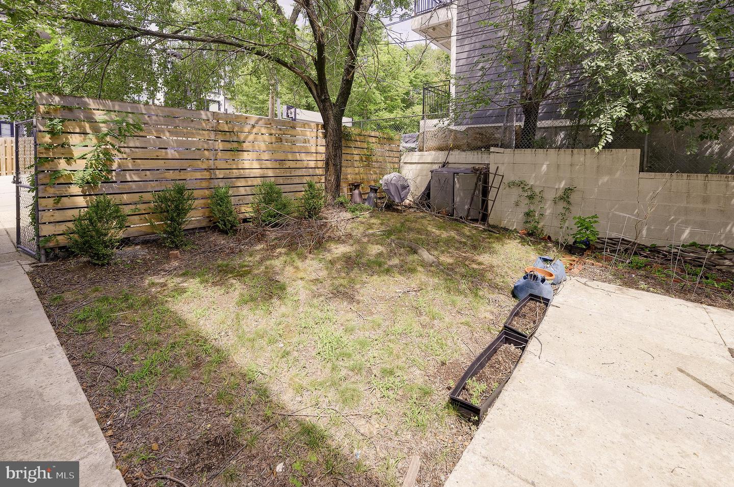 1932 3rd St Ne #102 Property Photo 43