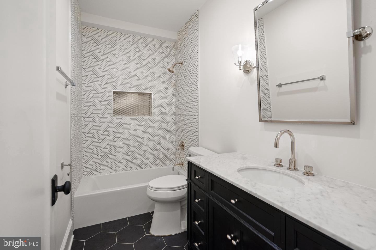 5631 Macarthur Blvd Nw Property Photo 43