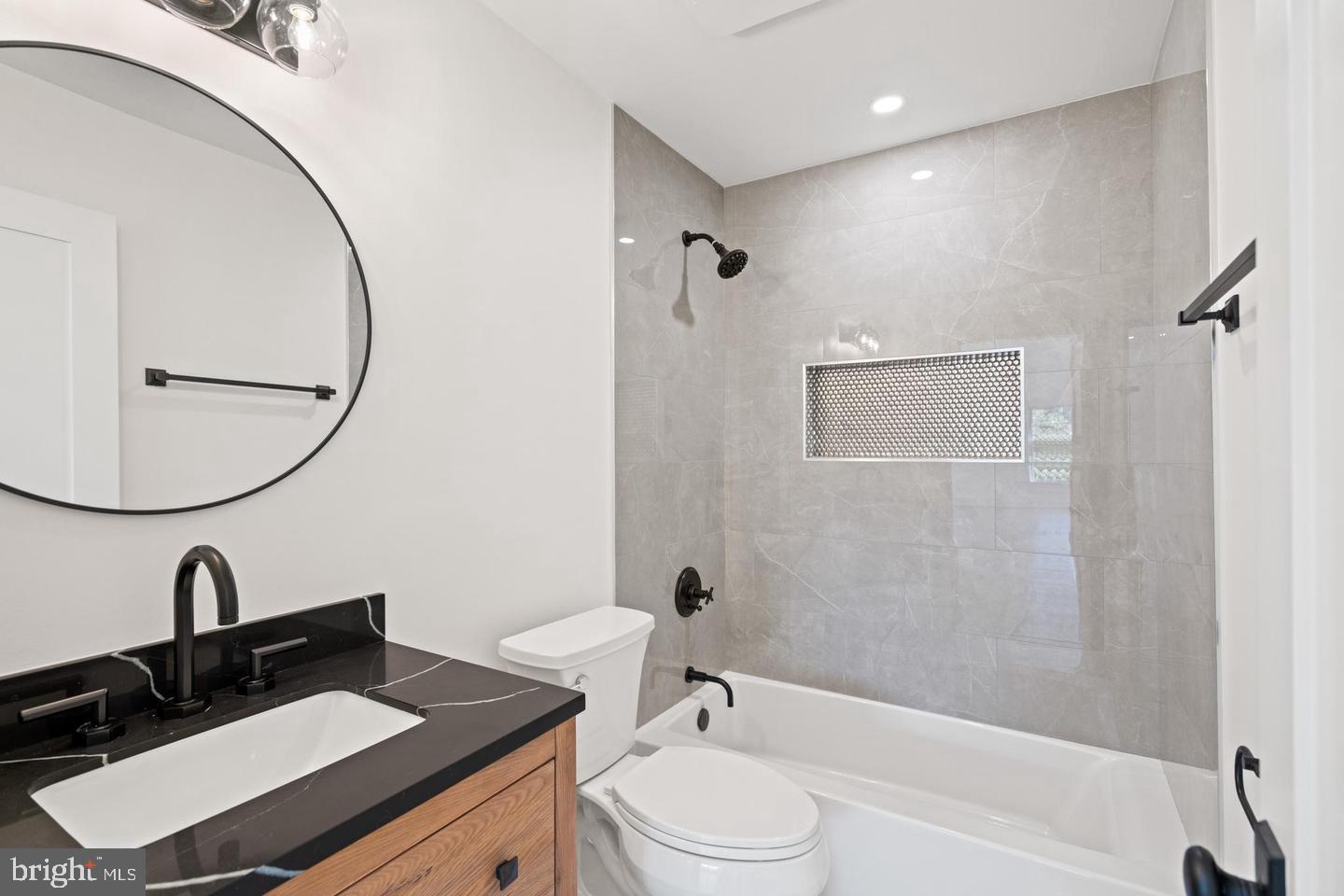 5631 Macarthur Blvd Nw Property Photo 45