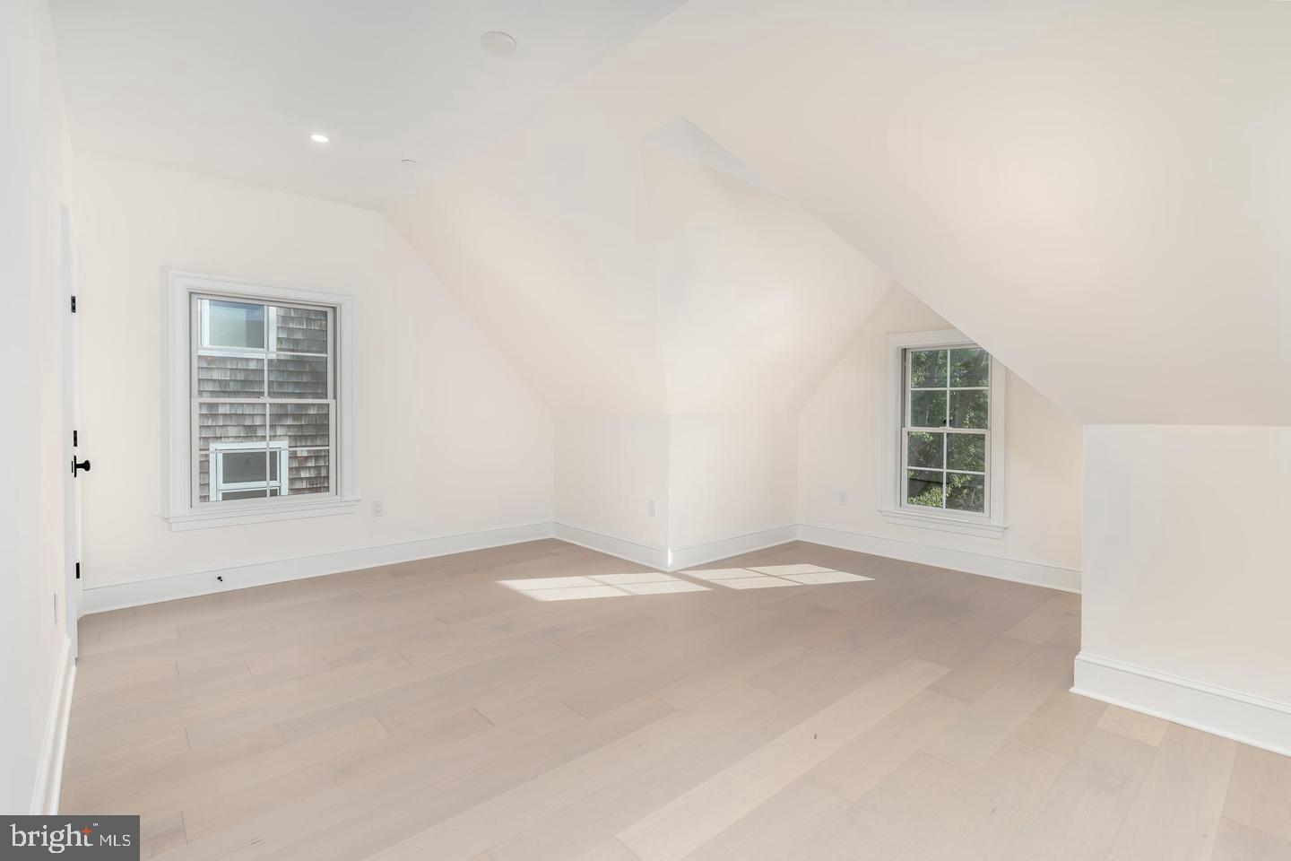 5631 Macarthur Blvd Nw Property Photo 50