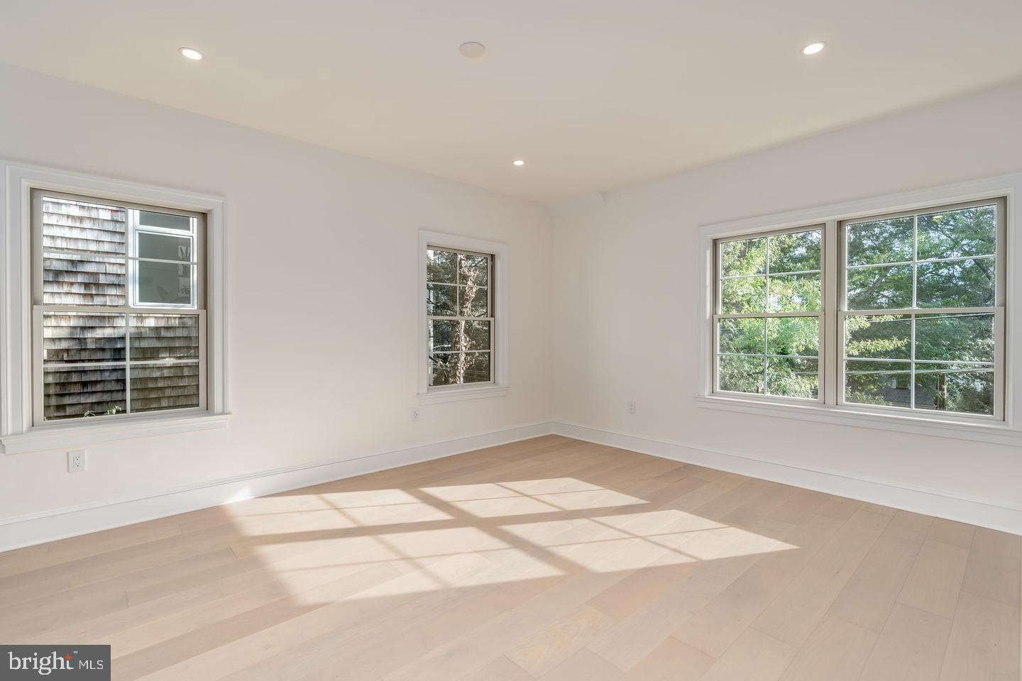 5631 Macarthur Blvd Nw Property Photo 51