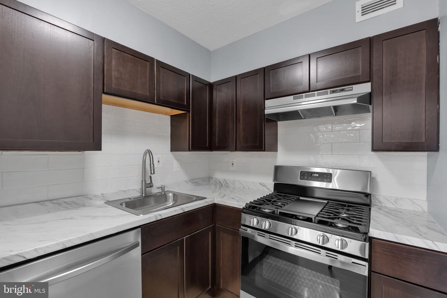 1245 4th St Sw #e-210 Property Photo 18