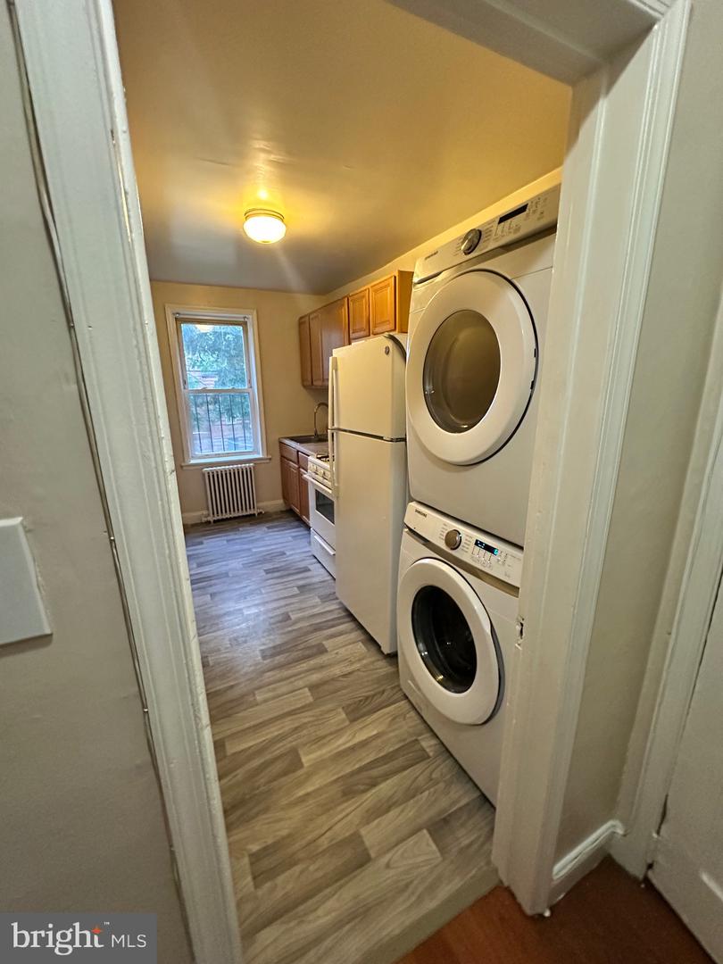 38 Galveston Pl Sw #a Property Photo 2